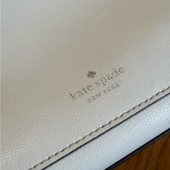 Kate Spade New York Adel Large Tote off-white refined grain leather FLAW - Picture 16 of 16